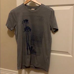 Hollister t-shirt